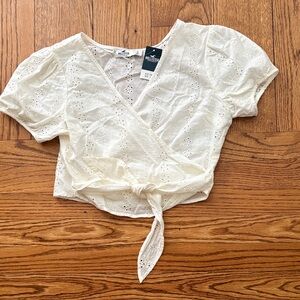 Hollister White Eyelet Wrap Tie Crop Top size small